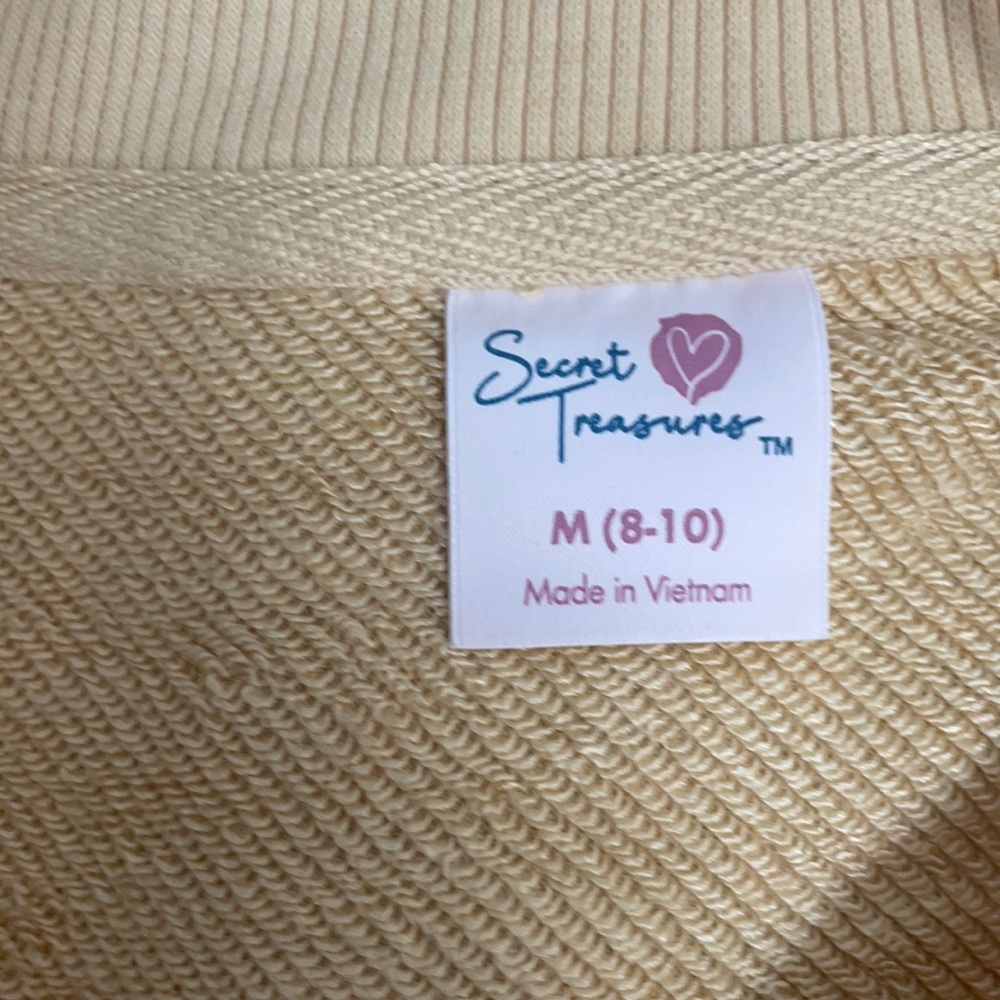 NWT medium Sleep Top for Women from Secret Treasures - Picture 6 of 6